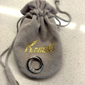 White gold and diamond pendant